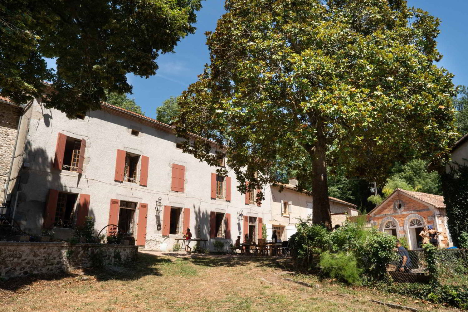 facade_la_selva_monde